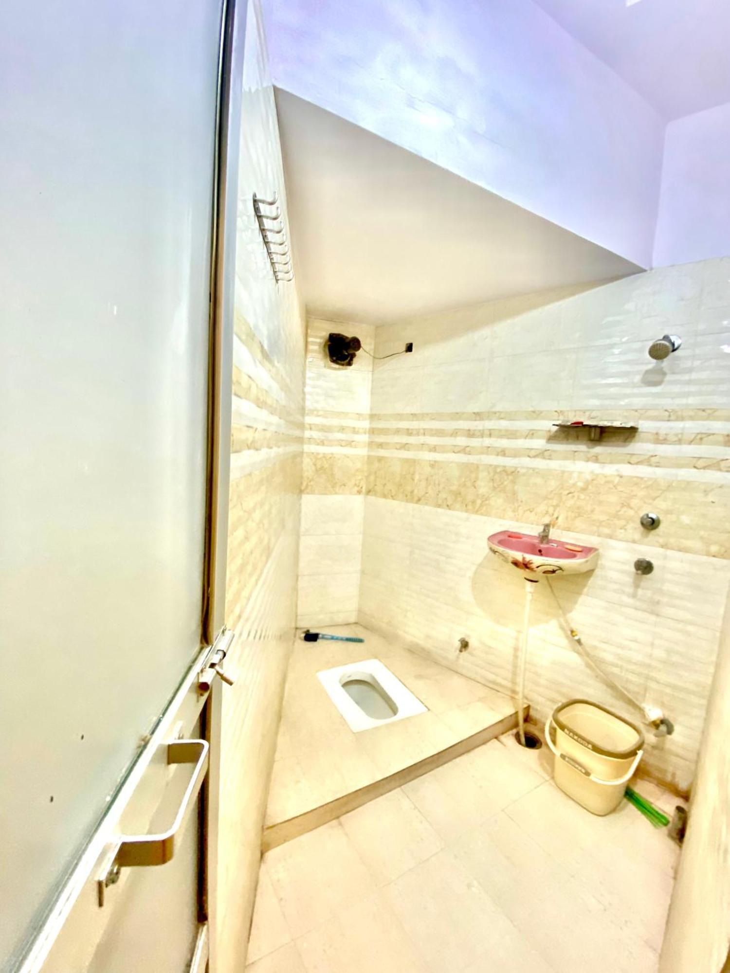 Namo Guest House Only For Indians Varanasi Exterior foto